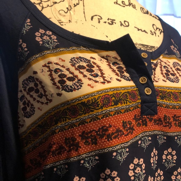 Kohl’s Rewind Long Sleeve Henley Top. Blue Floral - Picture 3 of 5